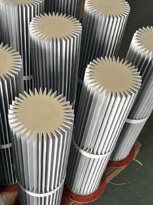 Flanschmontage Edelstahl Faltenbalg Metallfilterpatrone Wiederverwendbarer waschbarer industrieller gefalteter Filterelement