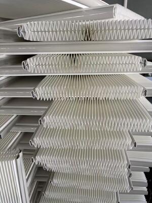 Staubfilterpatrone des Panel-Typs